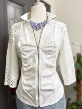 Zenergy by Chico’s Lightweight Mock-Neck Ruched Front Eyelet Sleeves Jacket